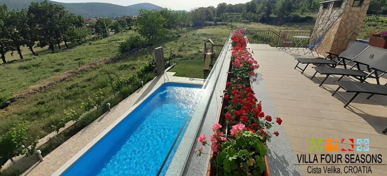 Villa Four Seasons, Heated Pool And 3 En-Suite Bathrooms Velika Čista Εξωτερικό φωτογραφία